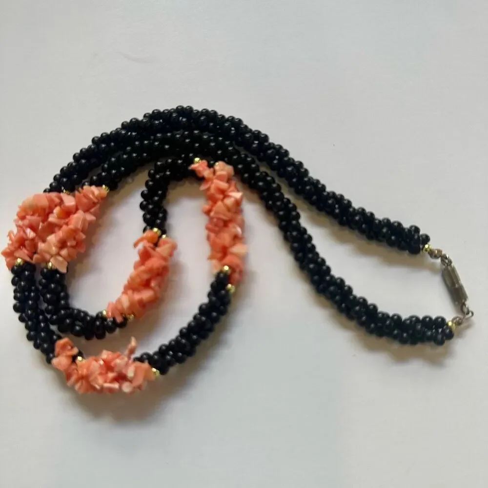 Coral and onyx beaded necklace coral onyx